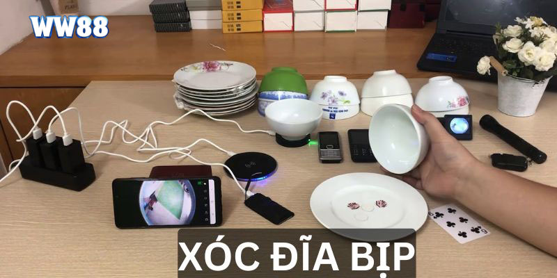 Cách cao thủ thực hiện xóc đĩa bịp khiến bạn không ngờ tới